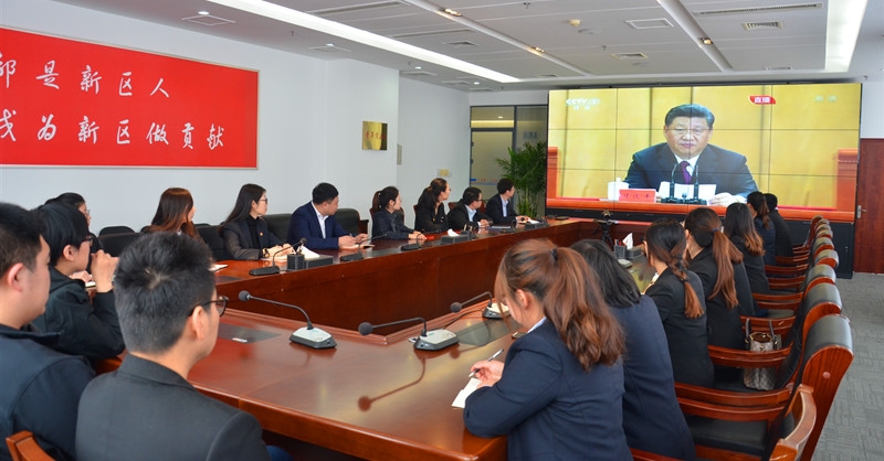 黃發(fā)集團組織收看紀(jì)念五四運動100周年大會實況直播